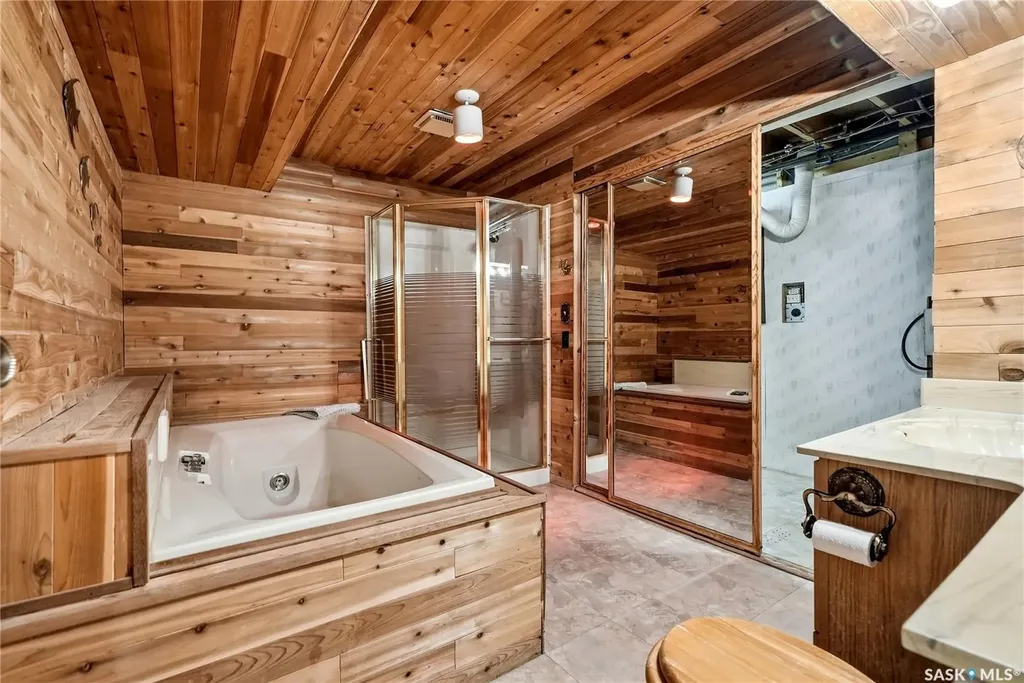 131 Nokomis Crescent Saskatoon SK S7K 5O9