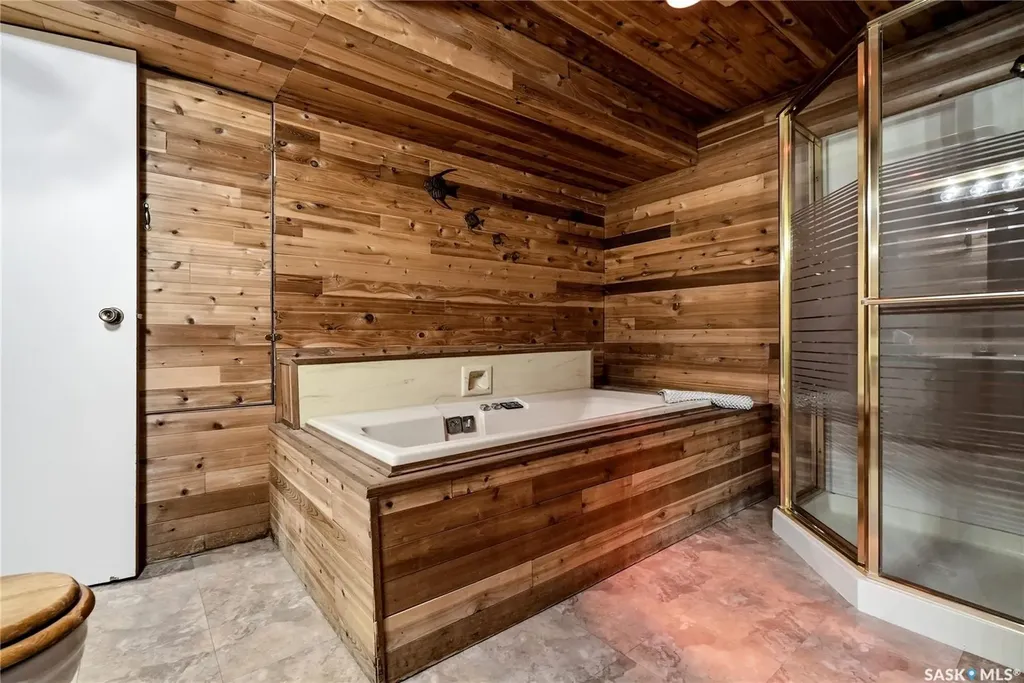 131 Nokomis Crescent Saskatoon SK S7K 5O9