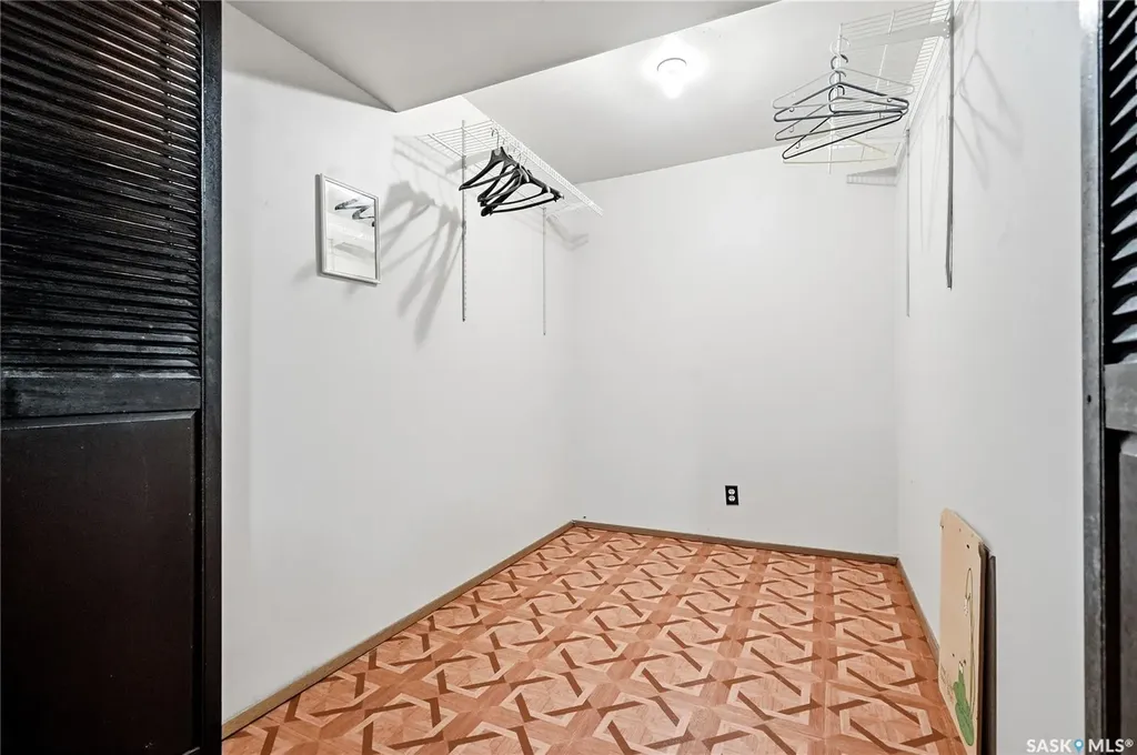 131 Nokomis Crescent Saskatoon SK S7K 5O9