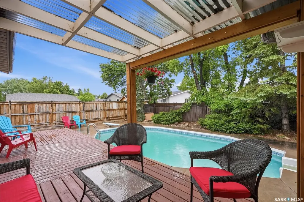 131 Nokomis Crescent Saskatoon SK S7K 5O9