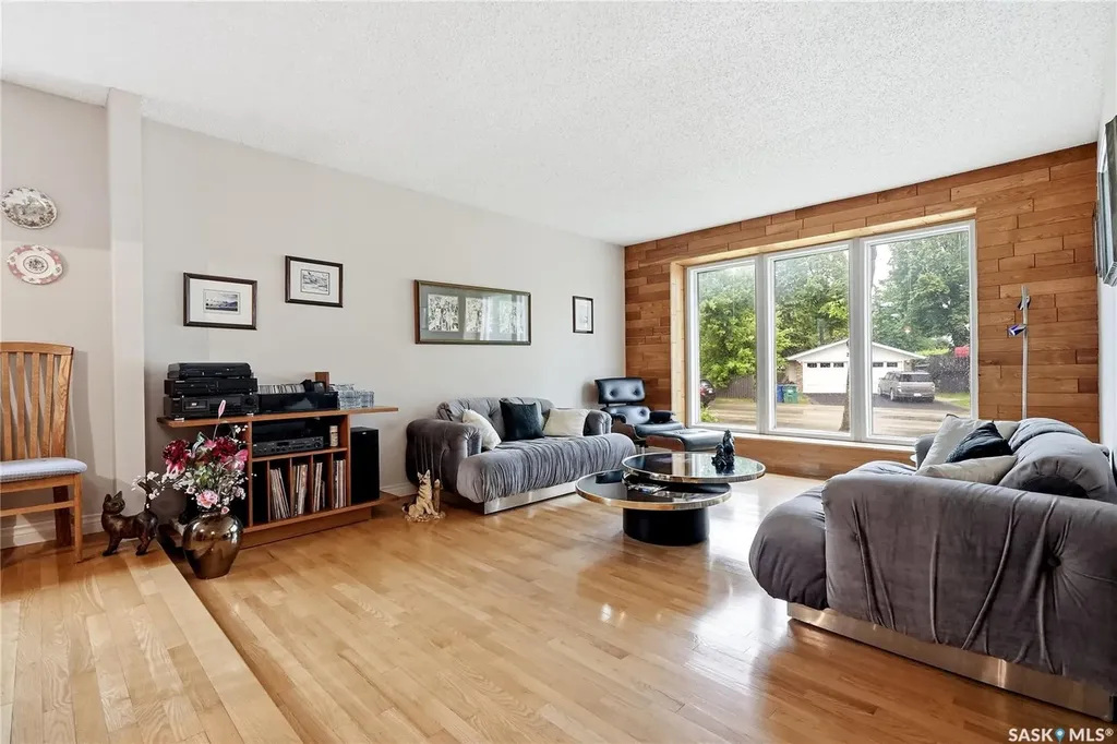 131 Nokomis Crescent Saskatoon SK S7K 5O9