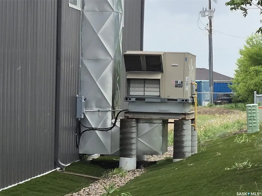 464 Broadway Street E Yorkton SK S3N 2X3