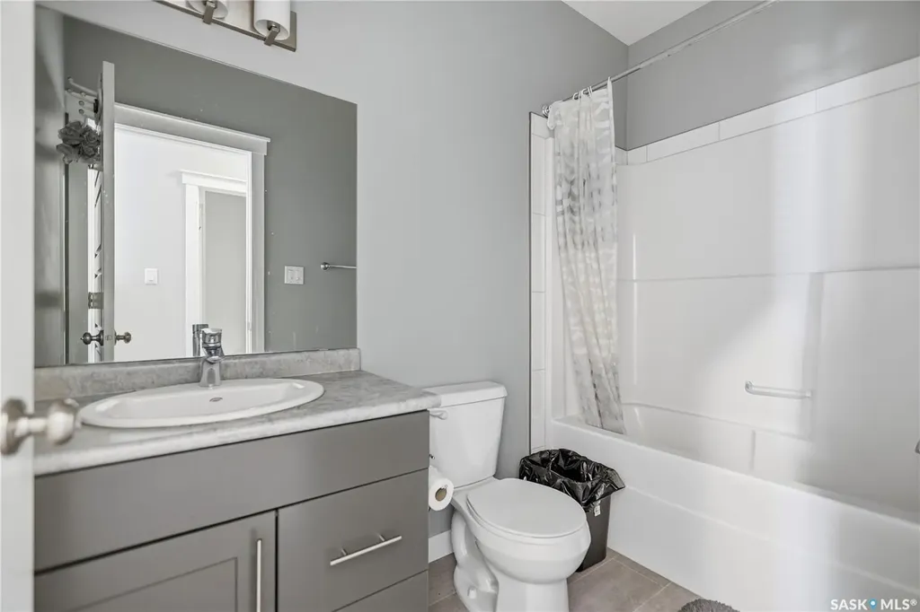 1931 Connaught Street Regina SK S4T 4T6