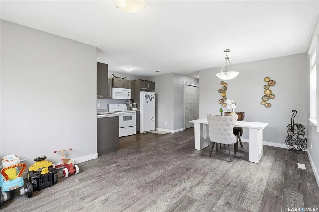 1931 Connaught Street Regina SK S4T 4T6