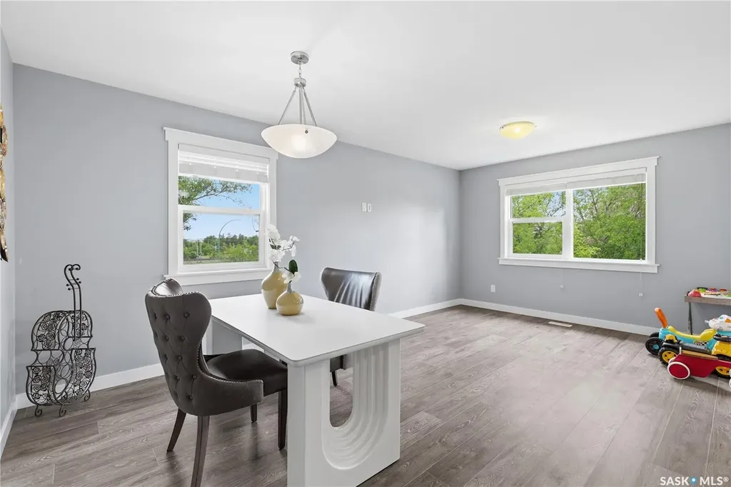 1931 Connaught Street Regina SK S4T 4T6