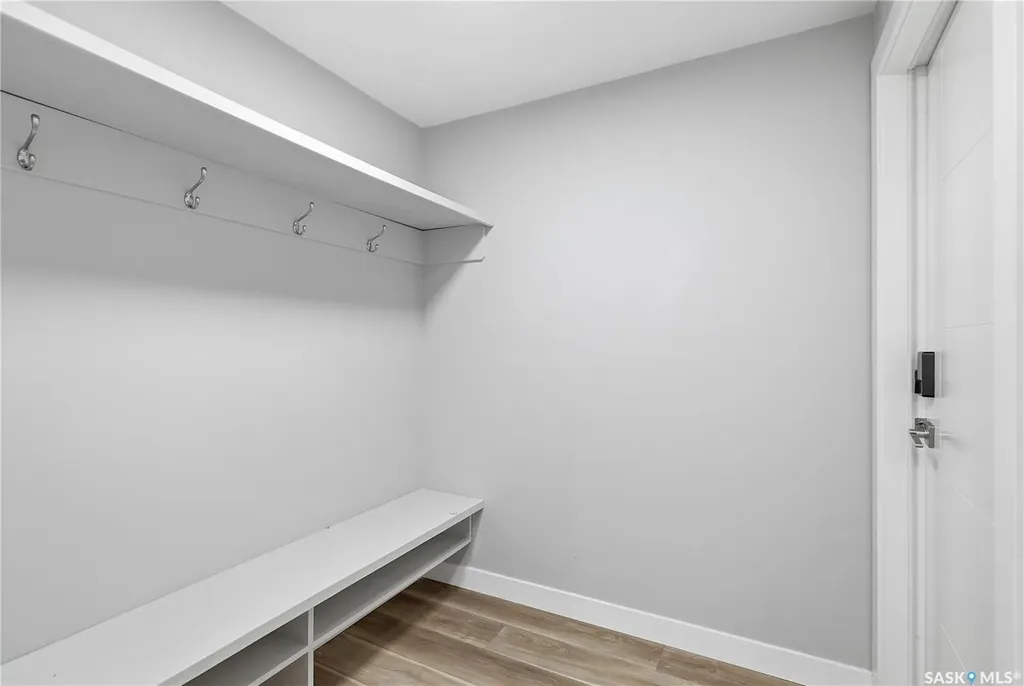 1931 Connaught Street Regina SK S4T 4T6