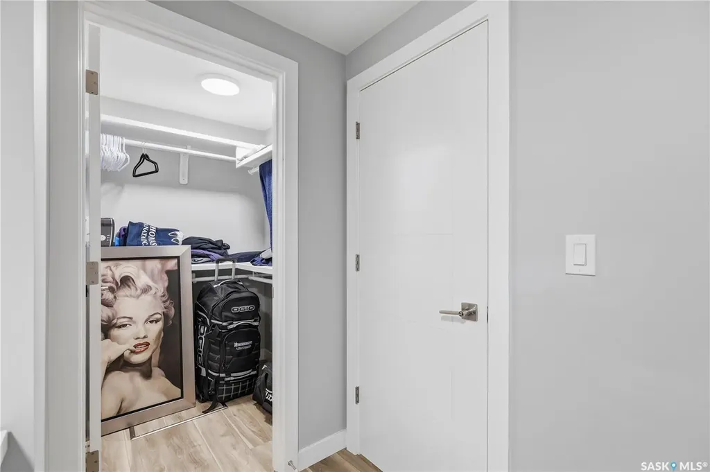 1931 Connaught Street Regina SK S4T 4T6