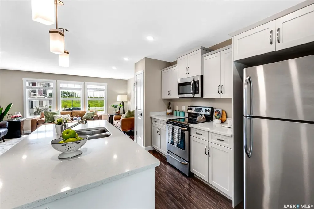 1220 Pringle Way Saskatoon SK S7T 0V4