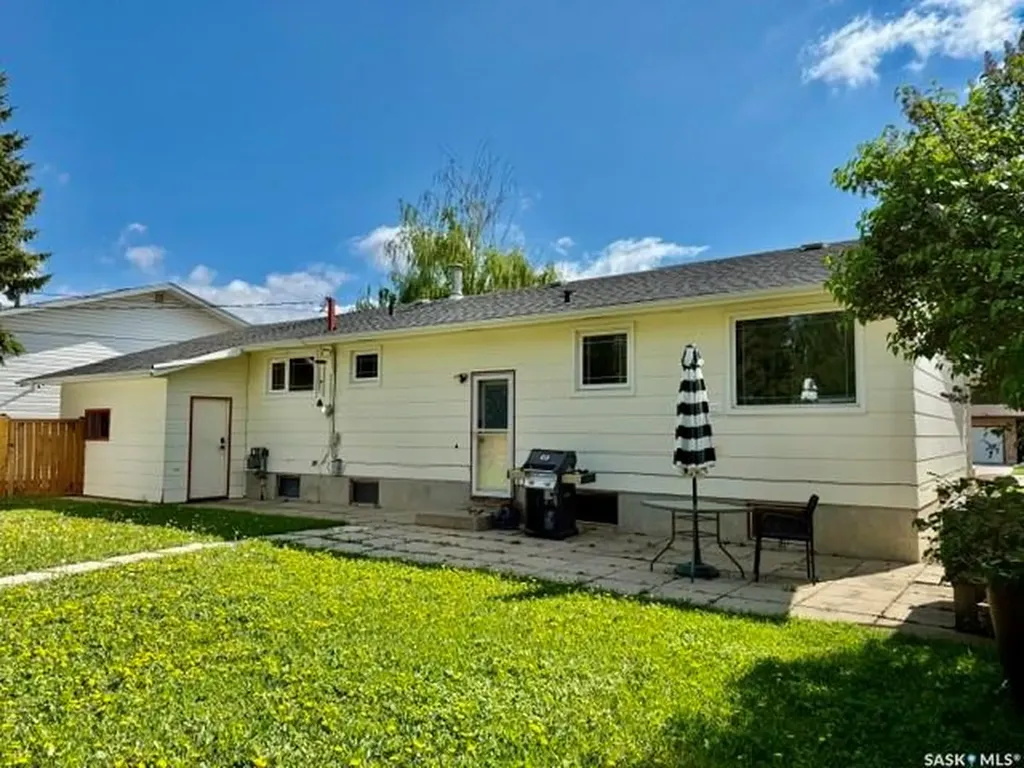 1117 10th Street Humboldt SK S0K 2A0