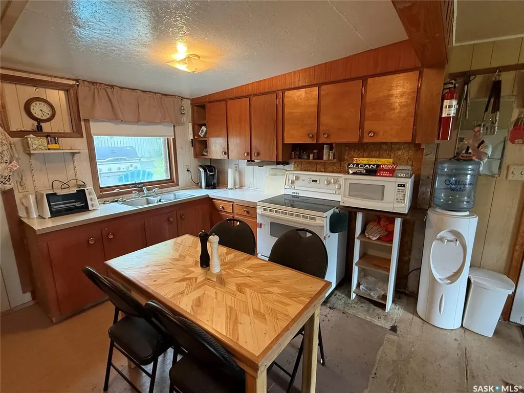 12 Canary Drive Glen Harbour SK S0G 4L0