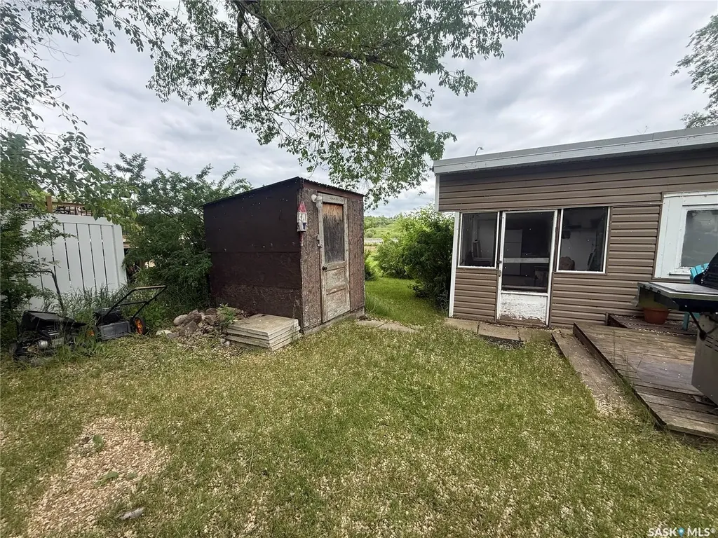 12 Canary Drive Glen Harbour SK S0G 4L0