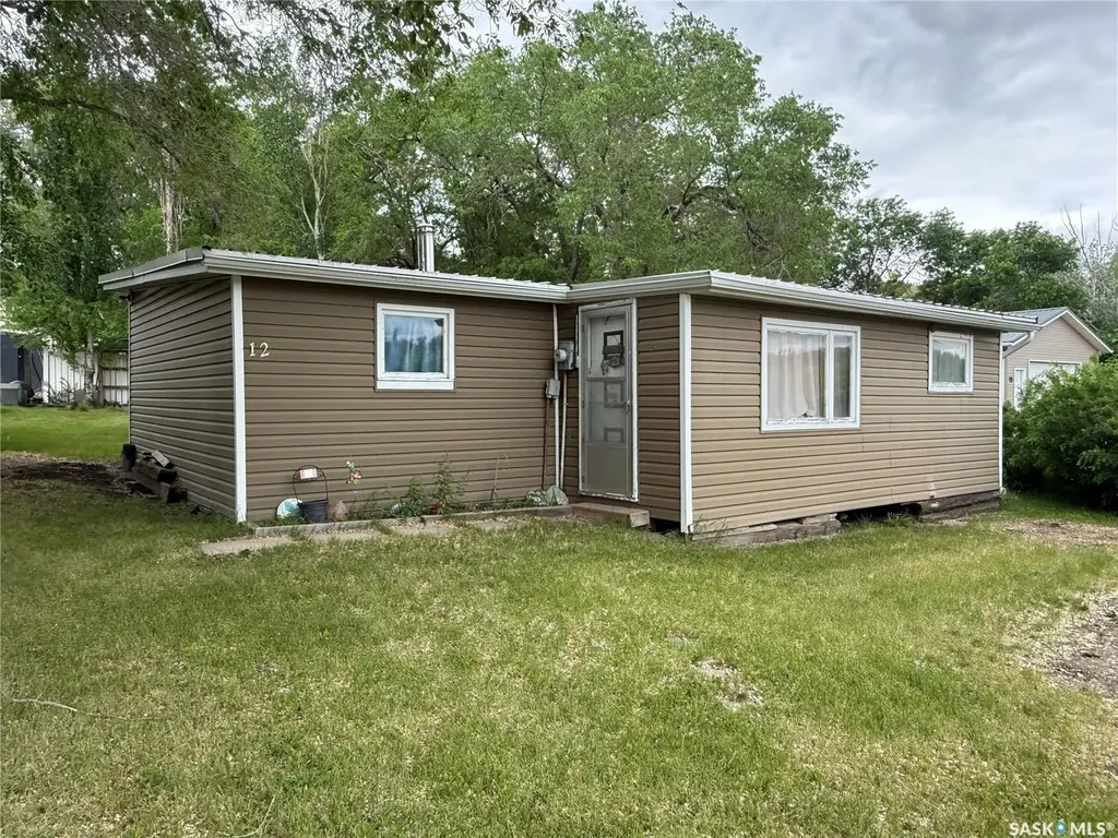 12 Canary Drive Glen Harbour SK S0G 4L0