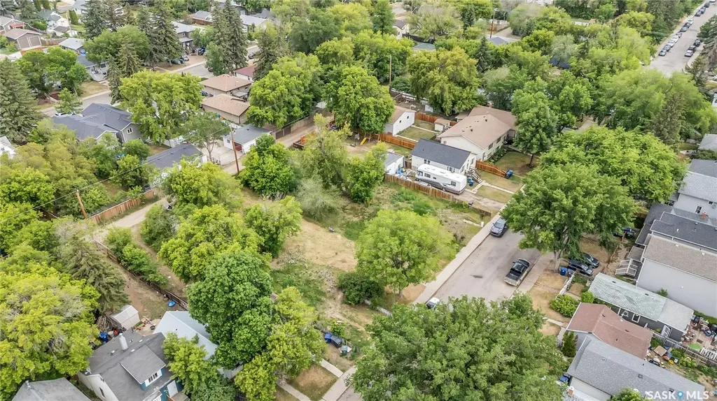 431B R Avenue S Saskatoon SK S7M 2Z4