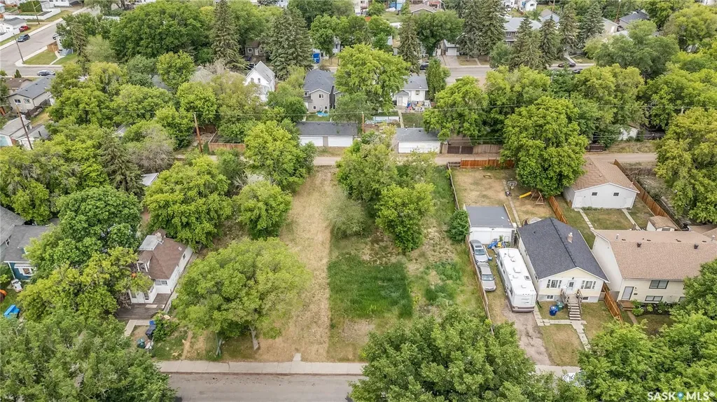 431B R Avenue S Saskatoon SK S7M 2Z4