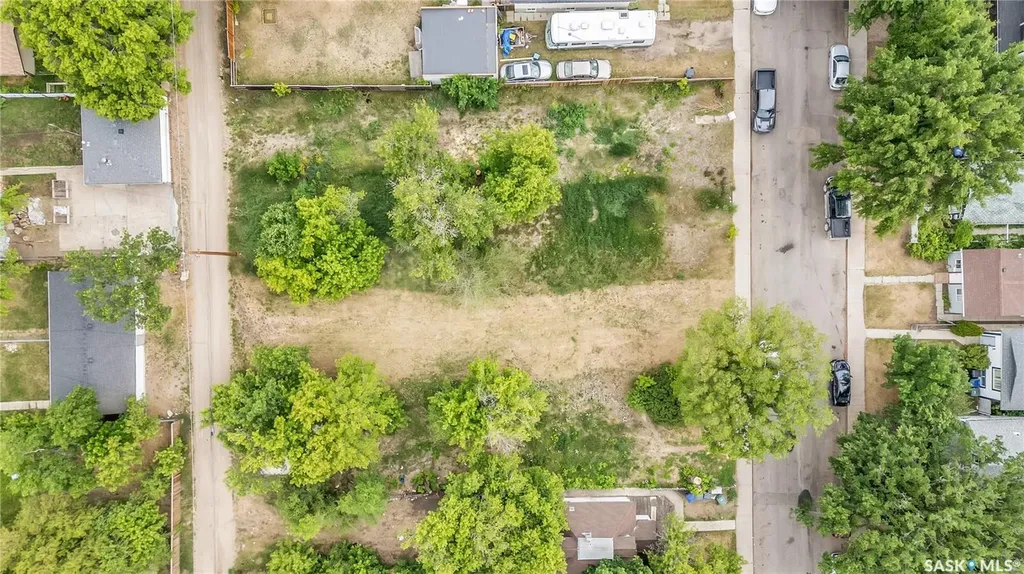 431B R Avenue S Saskatoon SK S7M 2Z4
