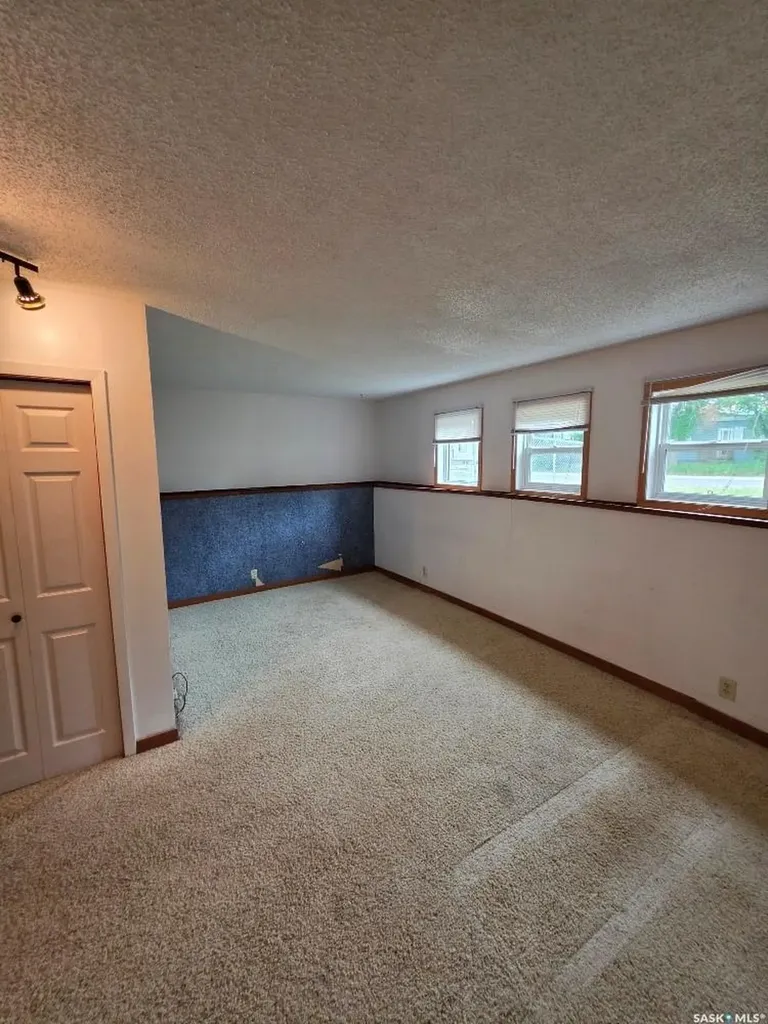 515 St John Street Regina SK S4R 1R6