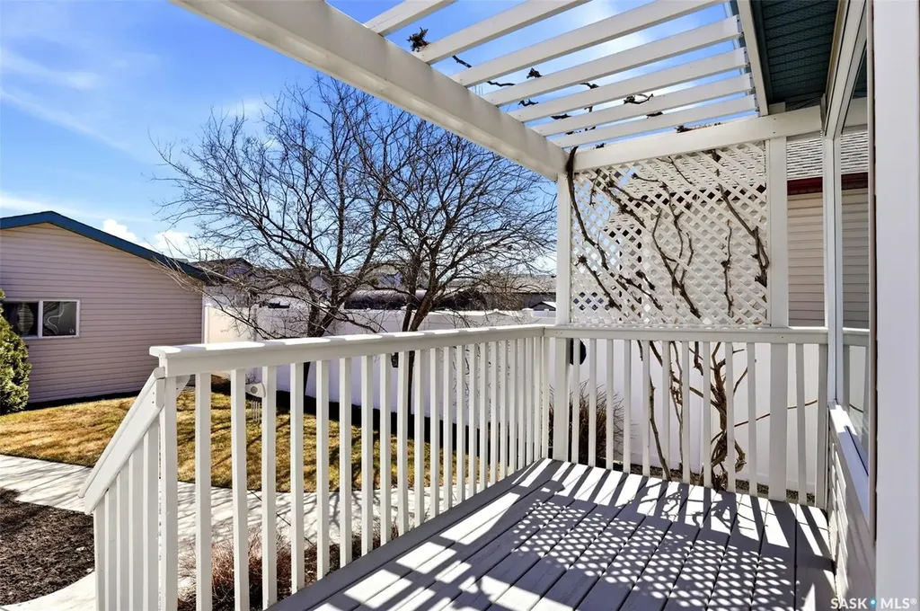 1051 Snowberry Way N Regina SK S4X 4P5