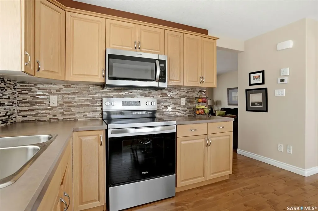 1051 Snowberry Way N Regina SK S4X 4P5