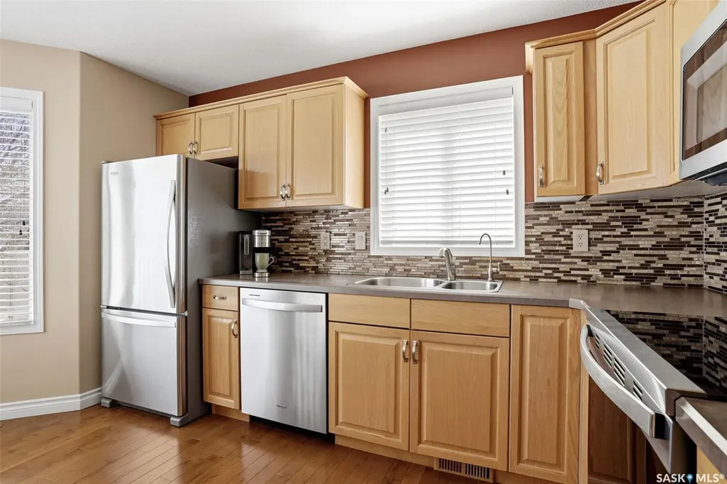 1051 Snowberry Way N Regina SK S4X 4P5