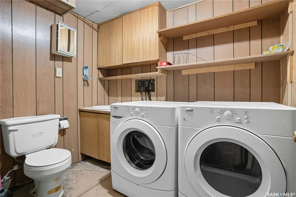 244 5th Avenue E Gravelbourg SK S0H 1X0
