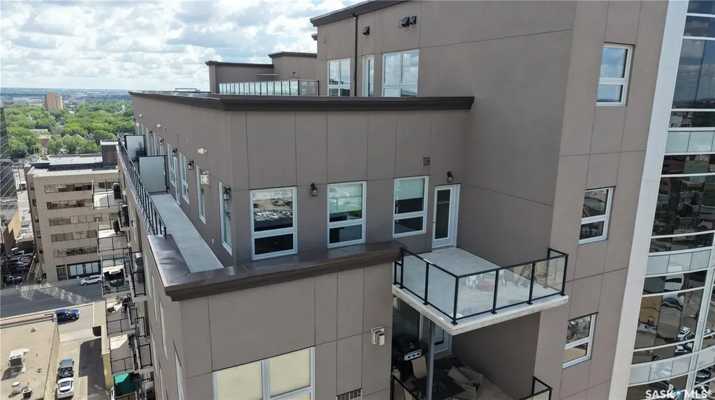2055 Rose Street Regina SK S4P 2A3