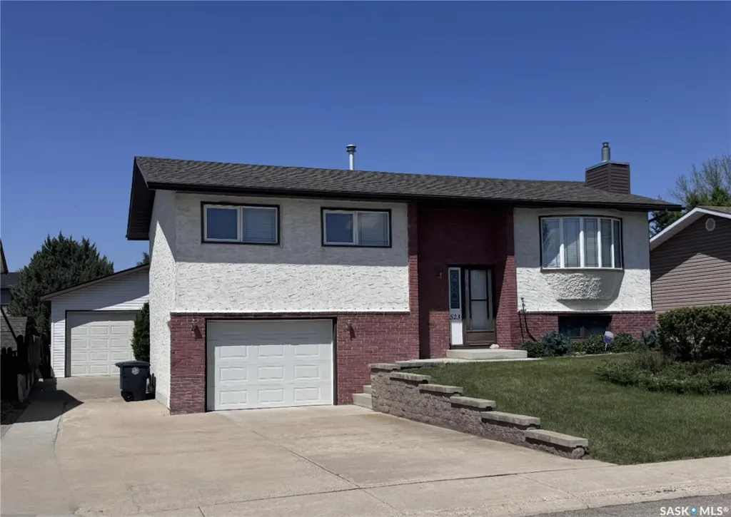 523 8th Avenue W Biggar SK S0K 0M0