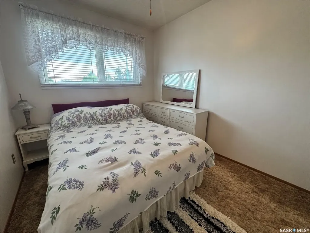 523 8th Avenue W Biggar SK S0K 0M0