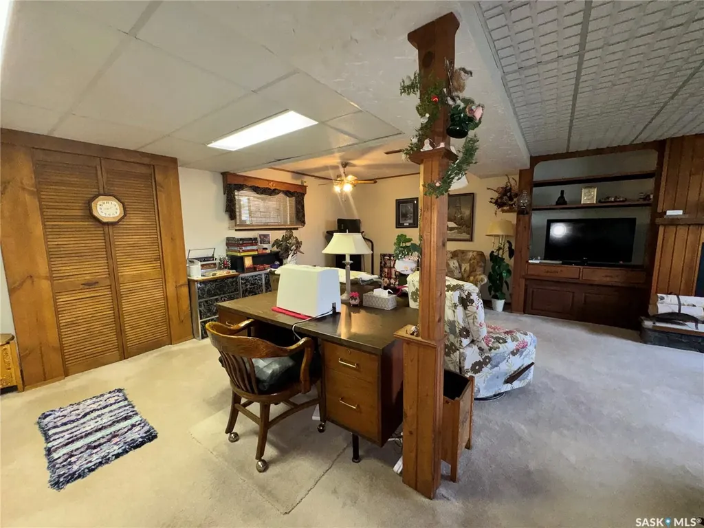 523 8th Avenue W Biggar SK S0K 0M0