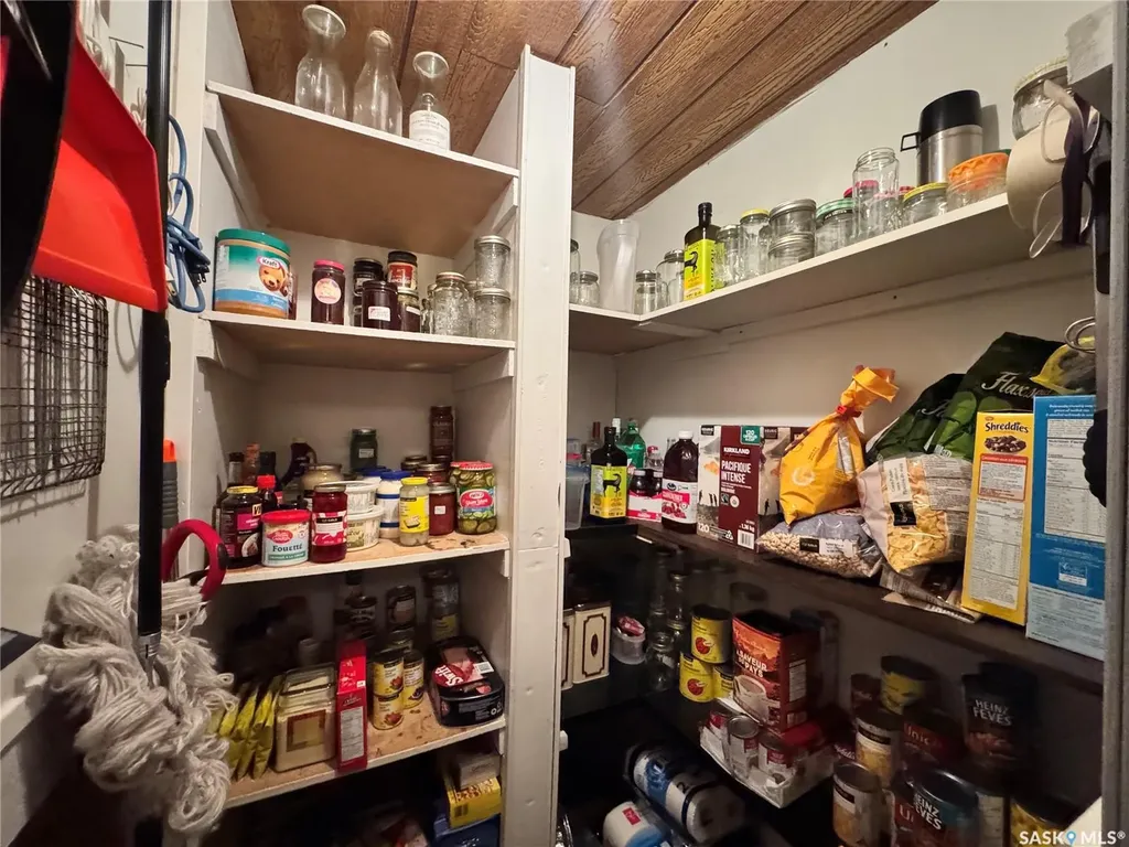 523 8th Avenue W Biggar SK S0K 0M0