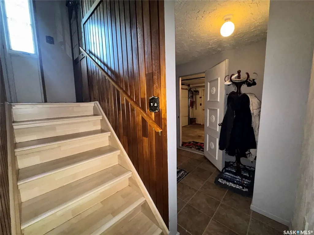 523 8th Avenue W Biggar SK S0K 0M0