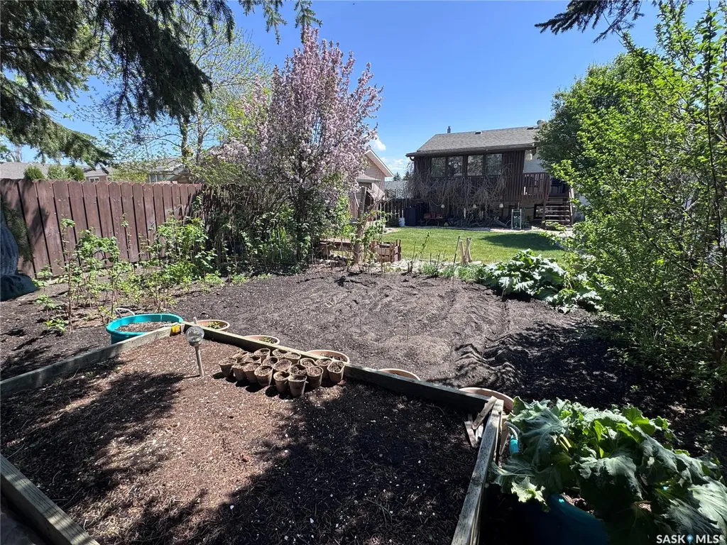 523 8th Avenue W Biggar SK S0K 0M0