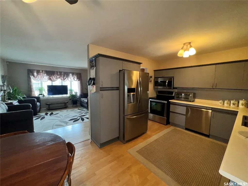 523 8th Avenue W Biggar SK S0K 0M0