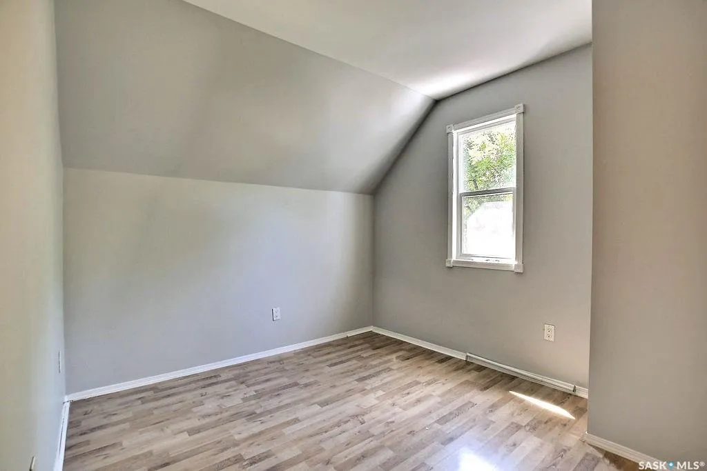 2066 Wallace Street Regina SK S4N 4A4