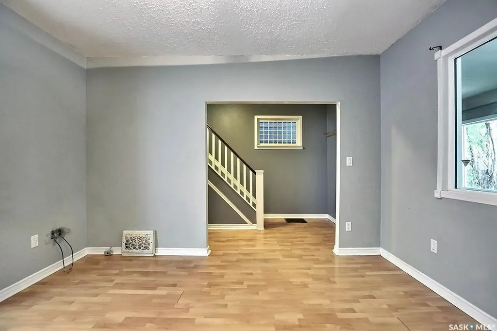 2066 Wallace Street Regina SK S4N 4A4