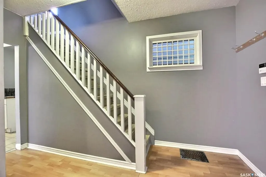2066 Wallace Street Regina SK S4N 4A4