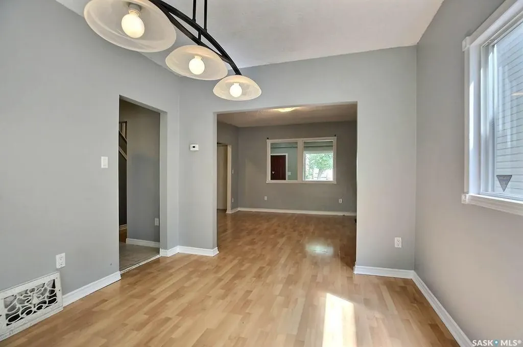2066 Wallace Street Regina SK S4N 4A4