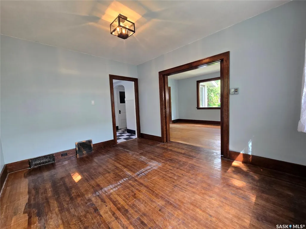120 8th Street E Saskatoon SK S7H 0N9