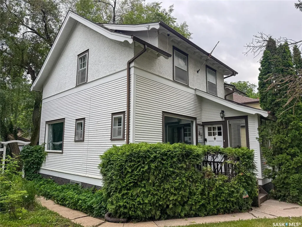 120 8th Street E Saskatoon SK S7H 0N9