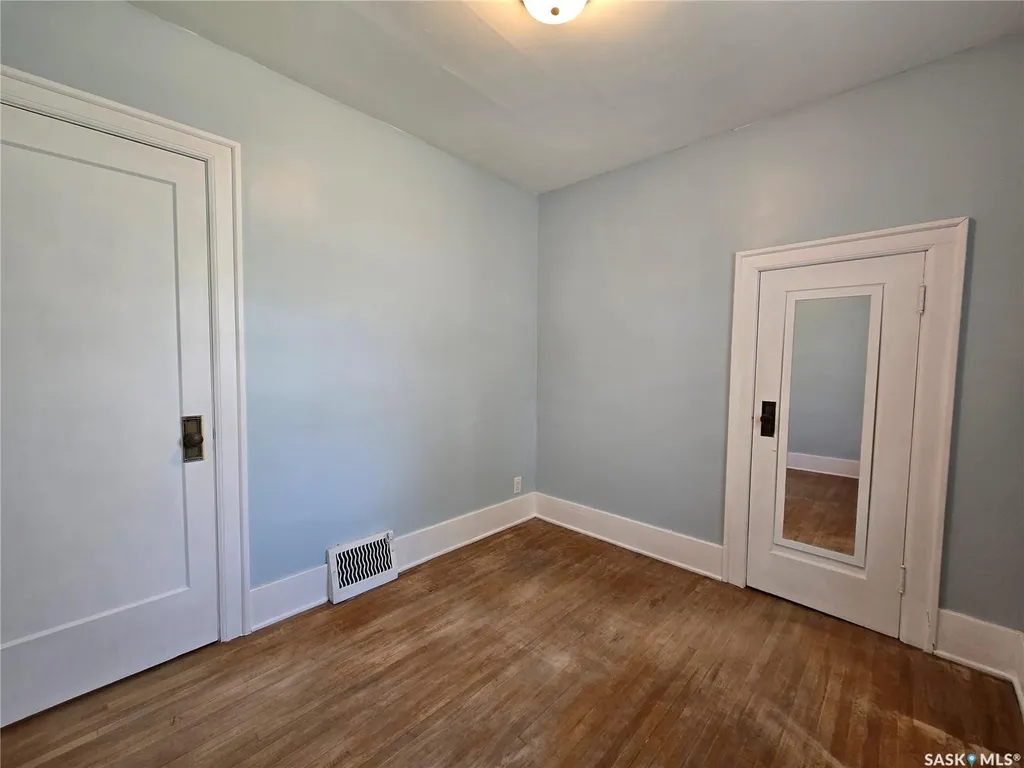 120 8th Street E Saskatoon SK S7H 0N9