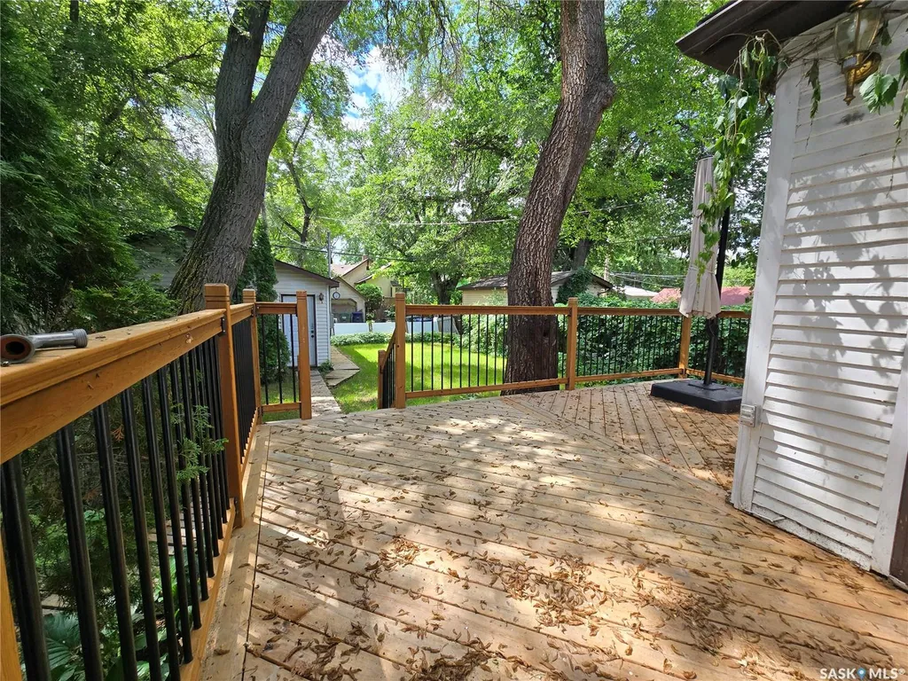 120 8th Street E Saskatoon SK S7H 0N9