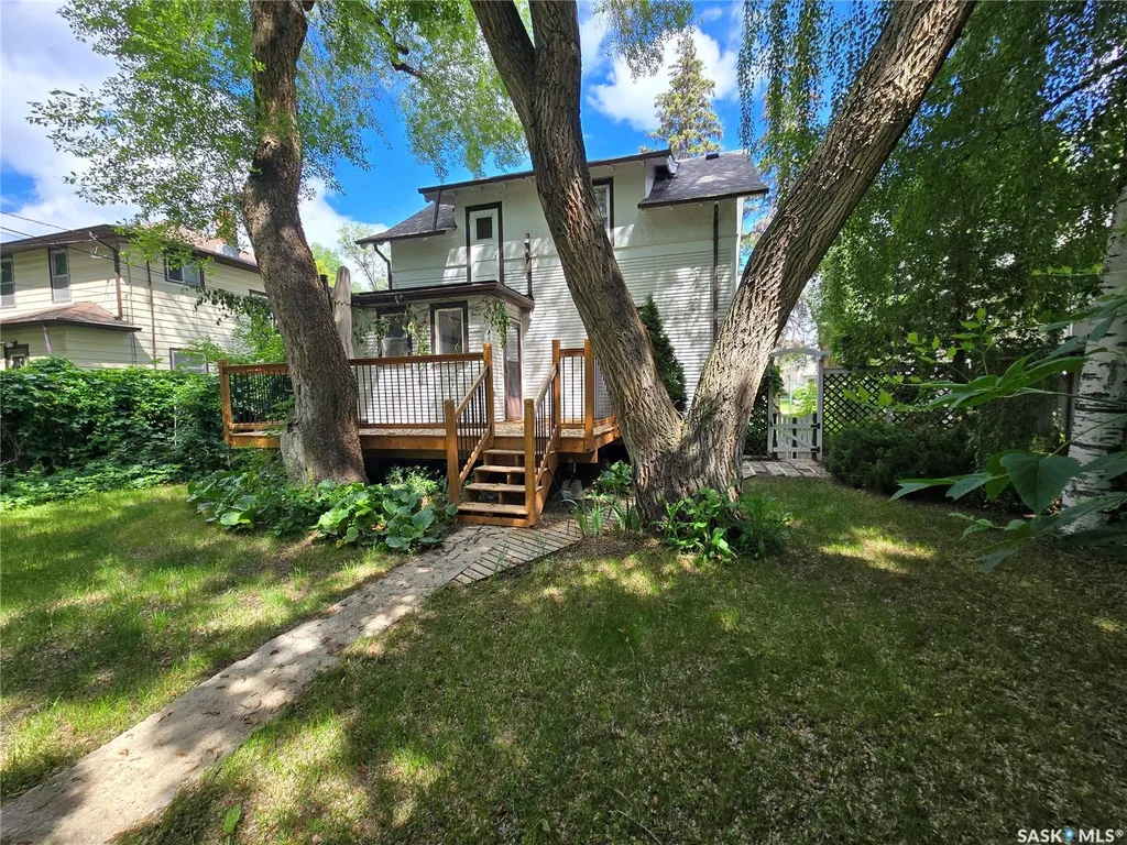 120 8th Street E Saskatoon SK S7H 0N9