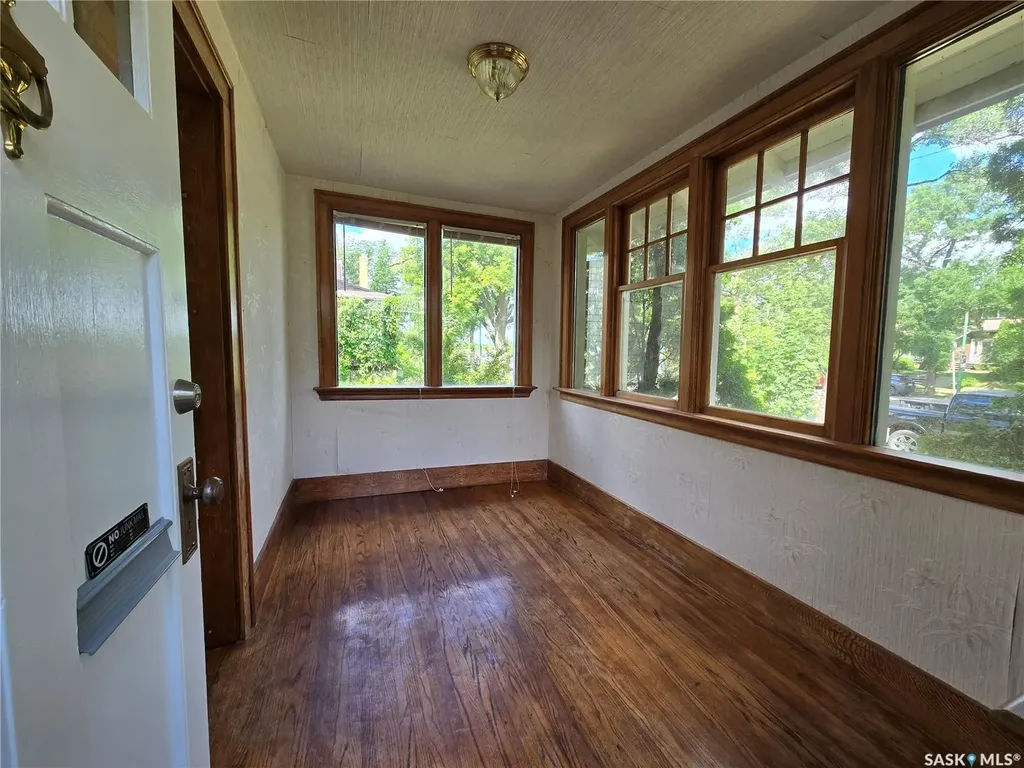 120 8th Street E Saskatoon SK S7H 0N9