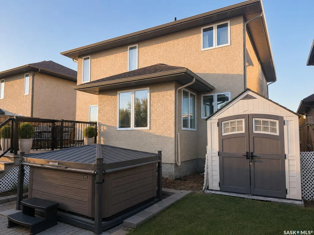 330 Blackstock Cove Saskatoon SK S7T 0H3