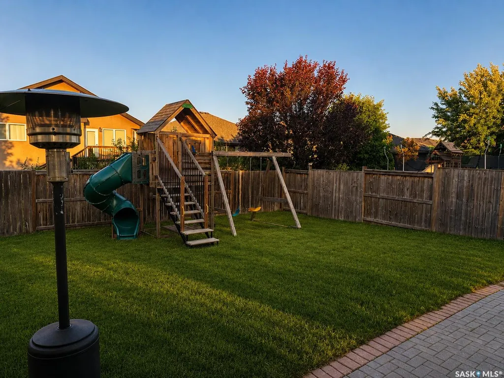 330 Blackstock Cove Saskatoon SK S7T 0H3