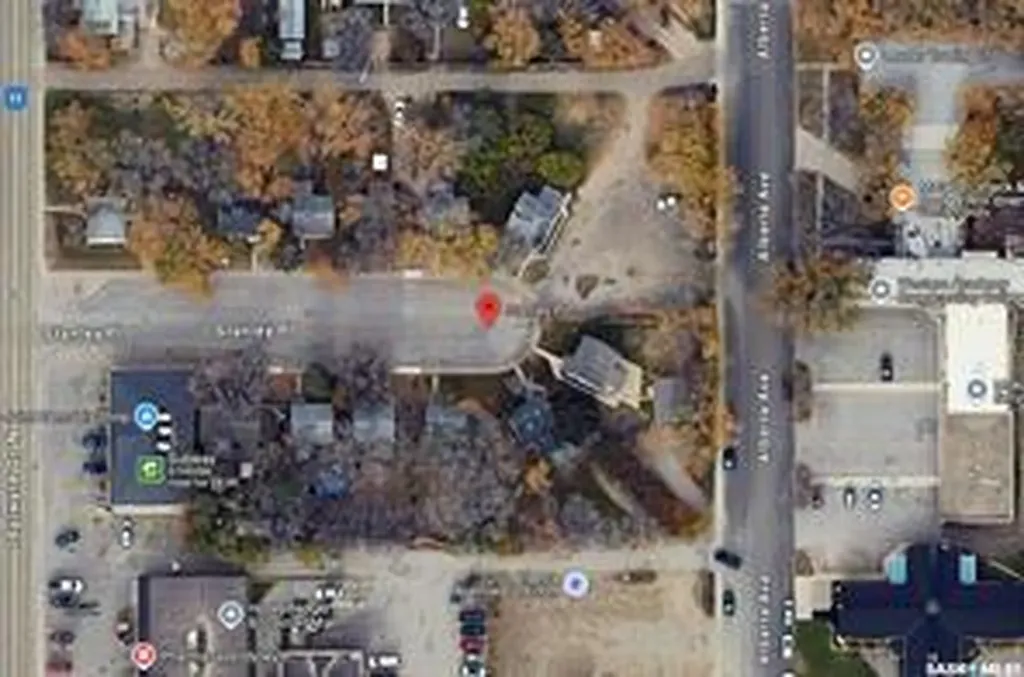 5 Stanley Place Saskatoon SK S7L 1C3