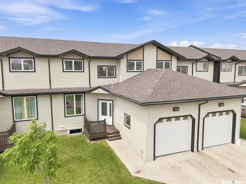 118 Hampton Circle Saskatoon SK S7R 0C9
