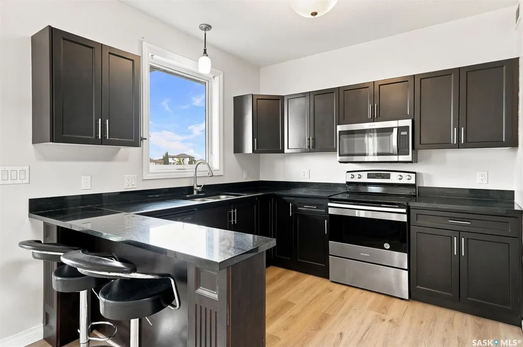 118 Hampton Circle Saskatoon SK S7R 0C9