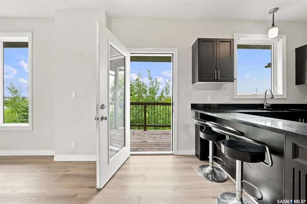 118 Hampton Circle Saskatoon SK S7R 0C9