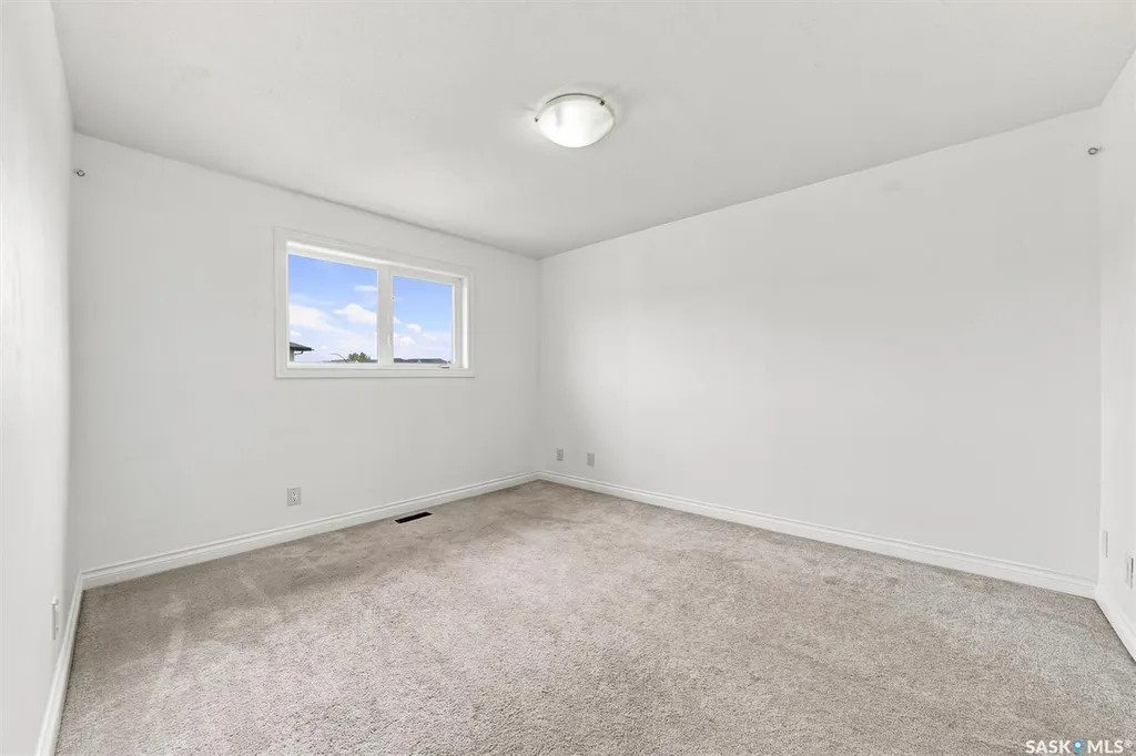 118 Hampton Circle Saskatoon SK S7R 0C9