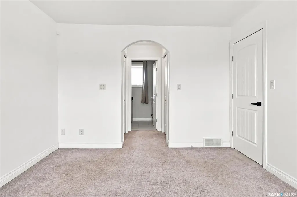 118 Hampton Circle Saskatoon SK S7R 0C9